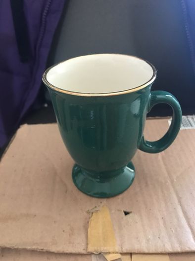 4 watching! Mugs x 6 Brand new, green with gold rim and white inside. Still in box.