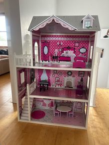 doll house