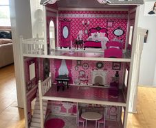 doll house