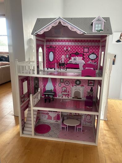 doll house