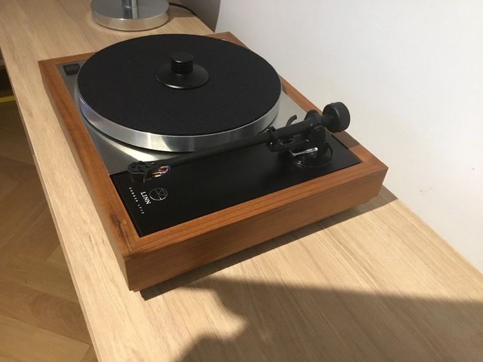 Linn Sondek LP12 Turntable