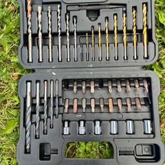 Black & Decker Mixed Drill & Screwdriver Bit Set (Missing some pieces)