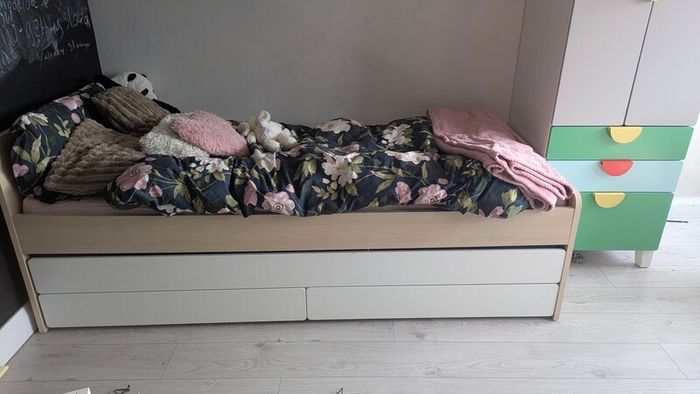 Single Bed (with pull out) IKEA