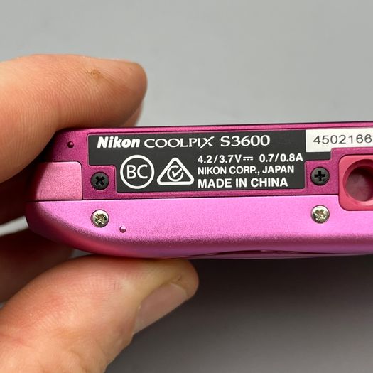 Nikon Coolpix S3600 20.1MP Digital Camera Pink - Full Kit
