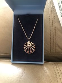 Newbridge silver chain & pendant