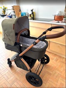 Ickle Bubba Pram and Pushchair