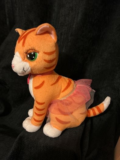 cat  Mattel Barbie