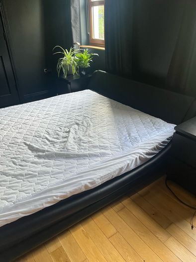 king bed frame