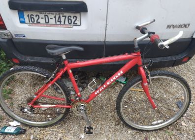 raleigh bikes x 2