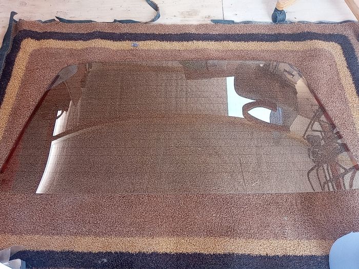 Bmw e30 rear glass window