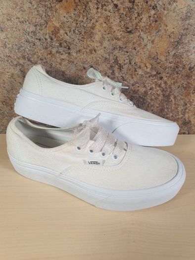 Womens VANS canvas trainers runners white Size UK 5 EU 38 juniors girls boys unisex