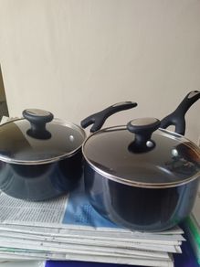 Non stick saucepans