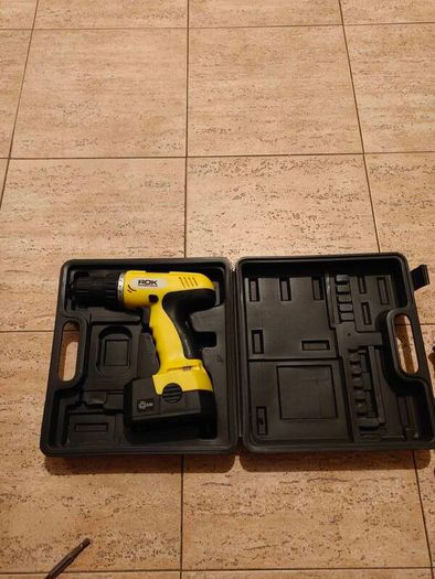 Electric screwdriver set
