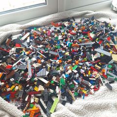 Huge 5kg Genuine Lego Bulk Bundle - Mixed Bricks, Figurine Parts, Plates and More