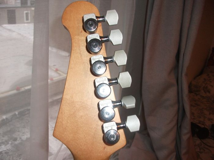 Yamaha pacifica 812w+korean Squier with EMG