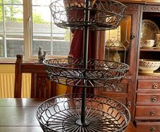 Chefarone Three tier metal fruit basket , adjustable . Keeps fruit fresher with air circulation  .base basket is 34 cm , height to top point 52 cm .adjustable