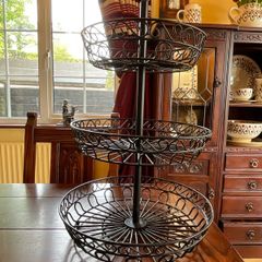 Chefarone Three tier metal fruit basket , adjustable . Keeps fruit fresher with air circulation  .base basket is 34 cm , height to top point 52 cm .adjustable