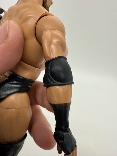 wwe elite Wrestlemania 29 toys r us exclusive Triple H action figure