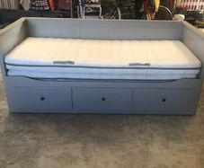 IKEA Hemnes Bed / sofa