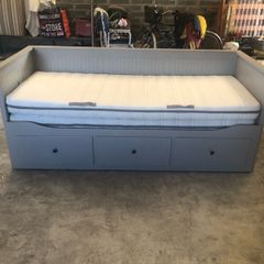 IKEA Hemnes Bed / sofa