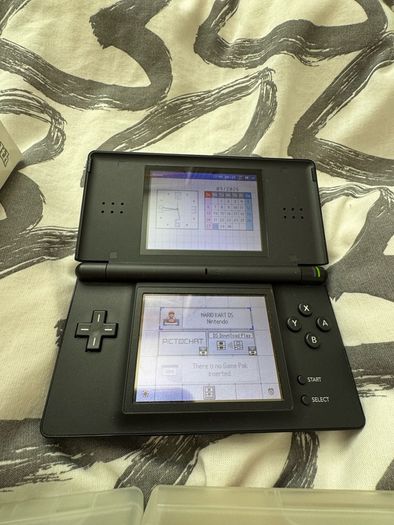 10 DS games w Nintendo ds lite game bundle