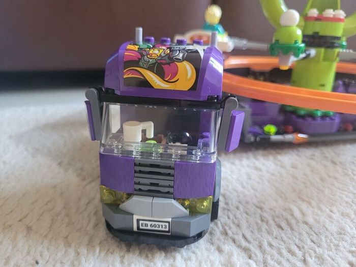 Original Lego City 60313 Space Ride Amusement Truck