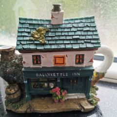 decorative and collectable Tell Tale Teapot Ballykettle Inn