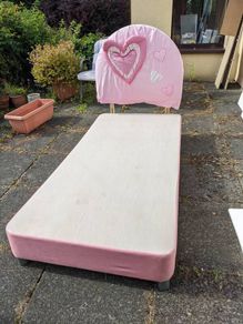 Kid's bed base and headboard
