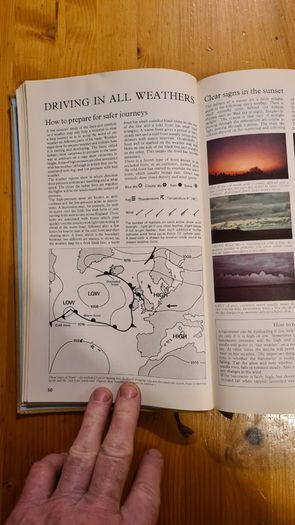 Vintage 1985/86 New Book Of The Road Reader's Digest Aa. Hardback In Very Good Condition.