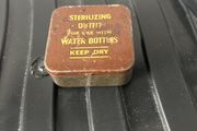 collectables small retro tin