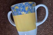 Cup with 2 handles