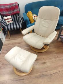 Ekornes Swedish leather recliner chair