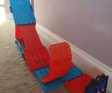 Hot Wheels Track Builder Race Crate