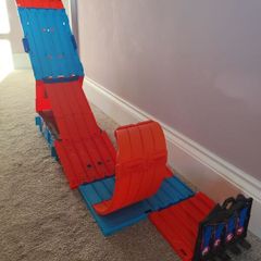 Hot Wheels Track Builder Race Crate