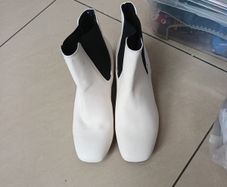Primark  White Ankle Boots.  S.7.  New - No Tag.