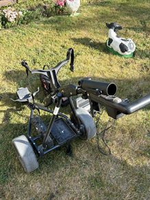 electric golf trolly and batteries