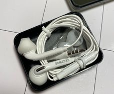 Samsung earphones