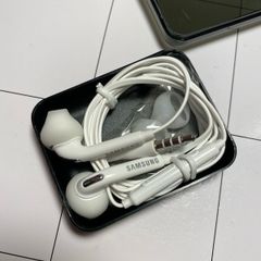 Samsung earphones