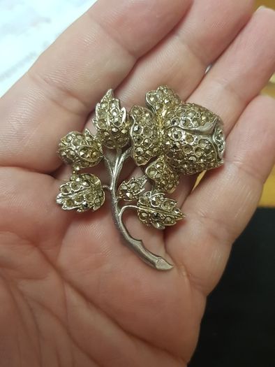 Vintage Brooch