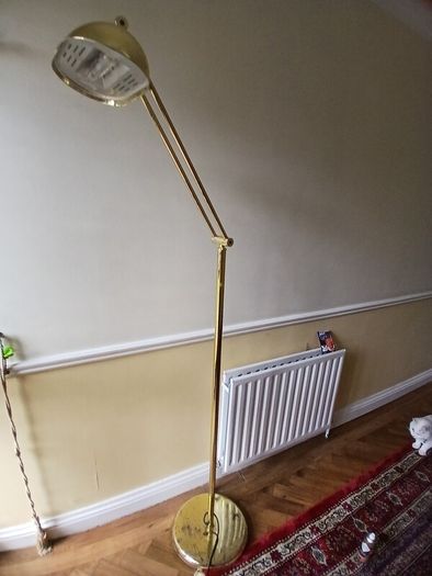 Tall Lamp adjustible intensity/height