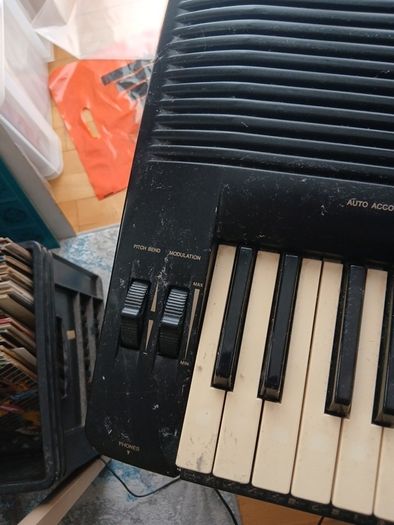 Yamaha PSR 730 90s Keyboard with floppy disk