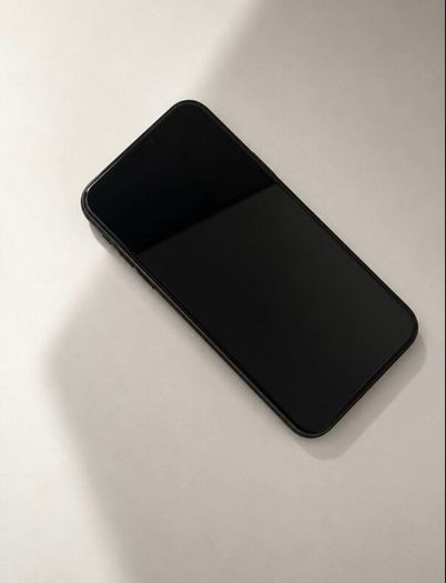 iPhone 12 - 64GB - Good Condition - Unlocked