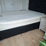 King size bed with mattress Image 10