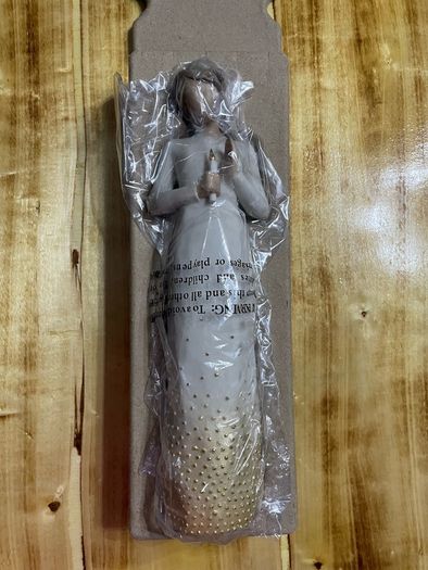 Willow Tree Statue - Vigil