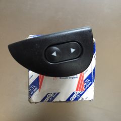 RH Electric Window Switch (Fiat Seicento)