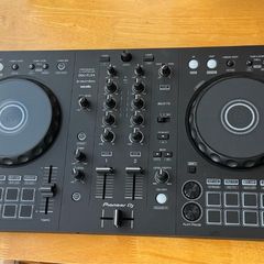 Pioneer DJ FLX 4 controller