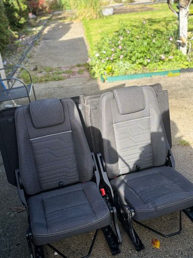 2 3rd row car seat for ford turneo connect 2014