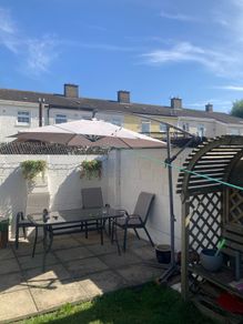 Patio Umbrella (Cantilever)
