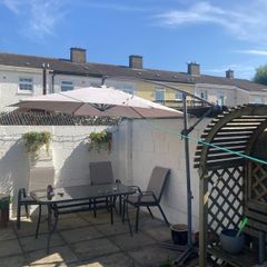 Patio Umbrella (Cantilever)