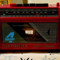 Boombox MINI Questar Turbo 1650, perfect working condition.